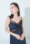 ABITO CON INSERTI PIZZO BLU