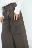 PANTALONE LARGO CON TASCHE MORO