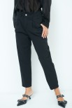 PANTALONE CARROT CON PINCE NERO