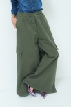 PANTALONE LARGO CON TASCONI ELASTICO VERDE MILITARE