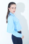 CAMICIA CROP TASCHE CELESTE