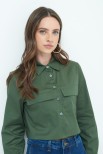 CAMICIA CROP TASCHE VERDE MILITARE