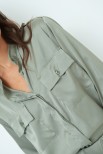 CAMICIA COLLO COREANA CON TASCHE RASO ARMY