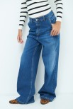 JEANS LARGO CON DETTAGLIO DIETRO JEANS