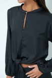 BLUSA CON FIOCCO NERO