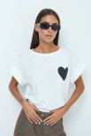 T-SHIRT CUORE E SCRITTA BIANCO