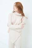 MAGLIA COLLO ALTO ASIMETRICA MISTO CASHMERE BEIGE