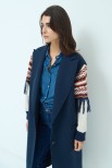 CAPPOTTO CON MANICA IN MAGLIA E FRANGE BLU