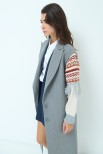 CAPPOTTO CON MANICA IN MAGLIA E FRANGE GRIGIO