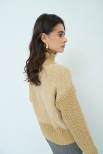 MAGLIA MEZZO COLLO BOUCLE BEIGE