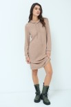 ABITO IN MAGLIA CON CAPPUCCIO LUREX CAMMELLO