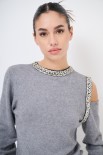 MAGLIA CUT OUT CON STRASS GRIGIO