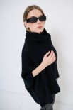 PONCHO SMANICATO COLLO ALTO NERO