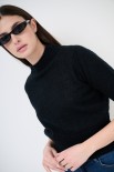 MAGLIA CROP MEZZO COLLO NERO