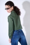 CAMICIA CROP TASCHE VERDE MILITARE