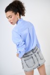 CAMICIA CON TASCHE CELESTE