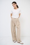 PANTALONE CON PIEG. BOTTONE BEIGE