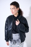 BOMBER IN PELLE CON ELASTICO NERO