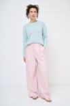 PANTALONE SPIGATO CON PINCE ROSA