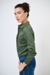 CAMICIA SLIM CON PINCES VERDE MILITARE