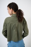 CAMICIA CROP CON FINTONE VERDE MILITARE