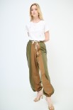 PANTALONE JOGGER BICOLOR CON BANDA VERDE MILITARE/TABACCO