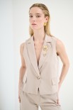 GILET CROP CON SPILLE BEIGE