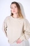 FELPA OVERSIZE DIAMANTI SULLE SPALLE BEIGE