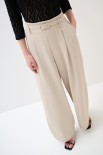 PANTALONE LARGO ELASTICO DIETRO E CINTURA FODERATA BEIGE