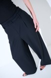 PANTALONE LARGO ELASTICO DIETRO E CINTURA FODERATA NERO