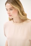 BLUSA CON COSTINA BEIGE