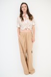PANTALONE AMPIO CON TASCONE TELA PARACADUTE CAMMELLO