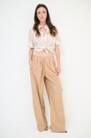 PANTALONE AMPIO CON TASCONE TELA PARACADUTE CAMMELLO
