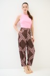 PANTALONE CARROT GABARDINA STAMPA PIU ACCESSORIO ROSA