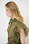 CAMICIA SMANICATA CON VOLANT MILITARE