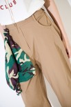 PANTALONE BALLON TELA CON FOULARD CAMMELLO