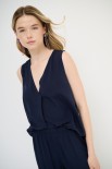 TOP SMANICATO SCOLLO V BLU