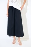 PANTALONE CROP CON ELASTICO NERO