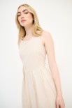 ABITO SMANICATO CON PIEGHE BEIGE