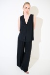 TOP SMANICATO SCOLLO V NERO