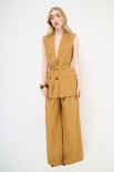 GILET MISTO LINO CON CINTURA E SPALLINI MIELE