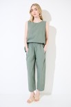PANTALONE CARROT CON TASCA NELLA CUCITURA VERDE MILITARE