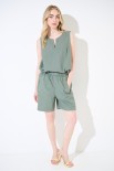 SHORTS ELASTICO CON TASCHE INSERITE VERDE MILITARE