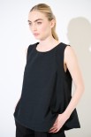 TOP SMANICATO CON BOTTONI DIETRO NERO