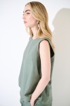 TOP SMANICATO CON BOTTONI DIETRO VERDE MILITARE