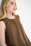 TOP SMANICATO CON BOTTONI DIETRO MORO