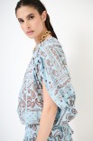 BLUSA RIPRESA SPALLE STAMPA MUSSOLA CELESTE