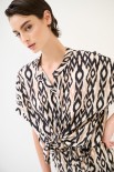 CAMICIA OVER SPALLA CALATA STAMPA NERO