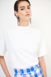 T-SHIRT OVER PARICOLLO BIANCO