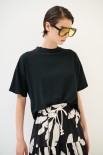 T-SHIRT OVER PARICOLLO NERO